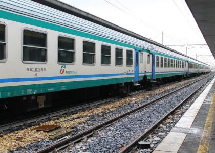 Moncalieri, tragedia in stazione: una persona investita dal treno, disagi sulla linea Torino-Liguria