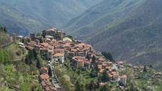 Triora, il sindaco al 'Festival delle Streghe' di Benevento, organizzato da Mastella e contestato dall'Associazione esorcisti