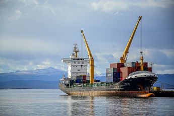 Gli Stati Uniti si sfilano dai negoziati Onu per la decarbonizzazione dello shipping