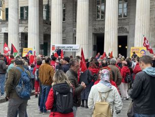 Genova, Cgil in piazza per il sì ai referendum dell'8 e 9 giugno su lavoro e cittadinanza