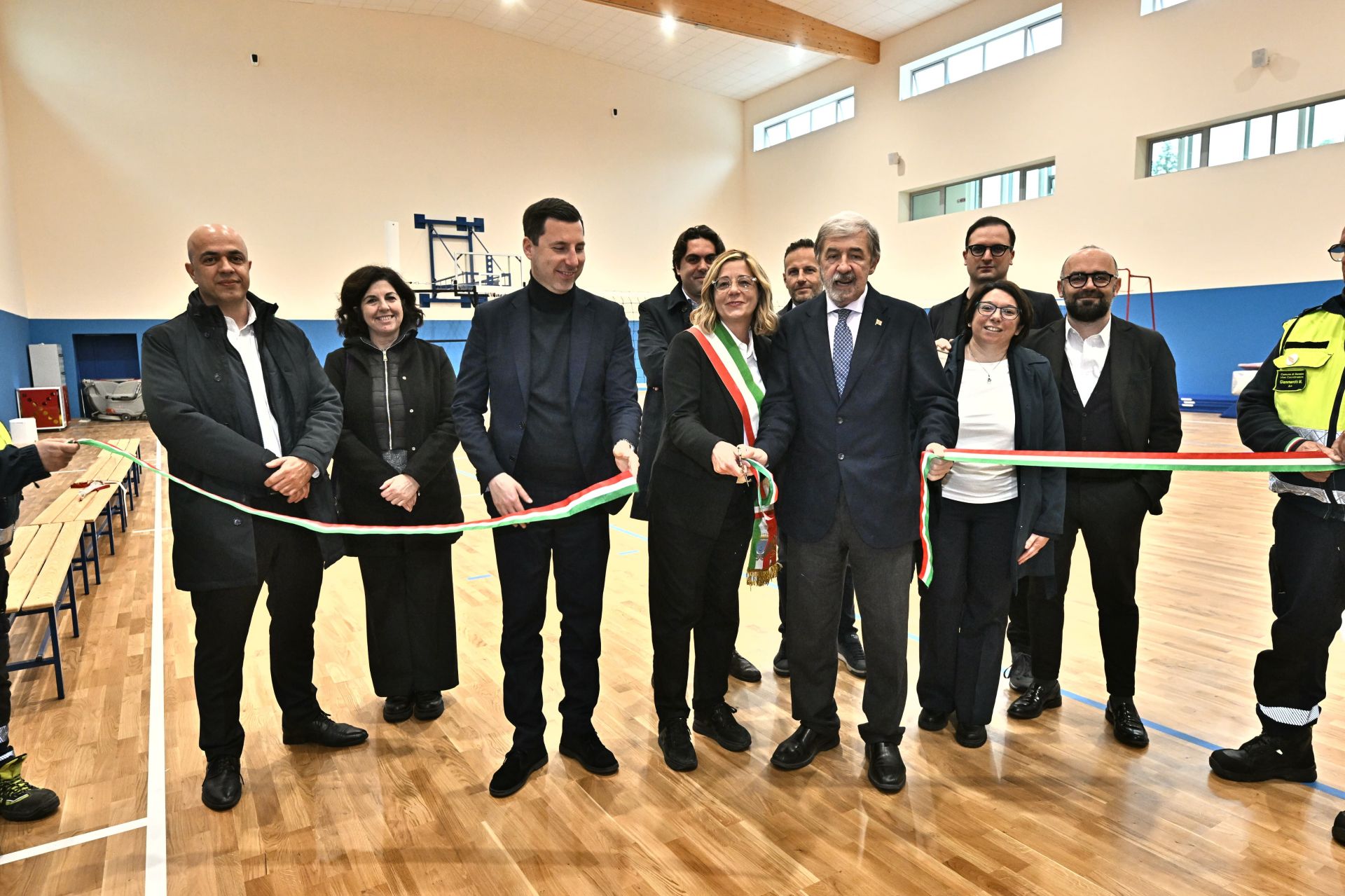 Sarzana, inaugurata la nuova palestra della scuola Poggi: presto accessibile anche alla città