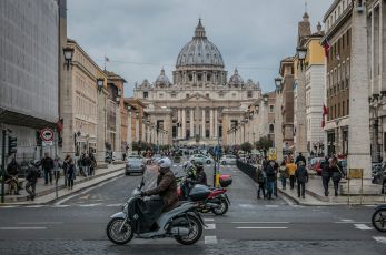 Vaticano, 14 nuovi veicoli elettrici per la mobilità sostenibile