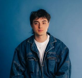 Matsby in concerto al Tiqu: tappa genovese per il tour dell’“Agrodolce Blue Edition”