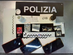 Alassio, al volante in fuga nella notte: arrestato 28enne francese con droga nell’auto