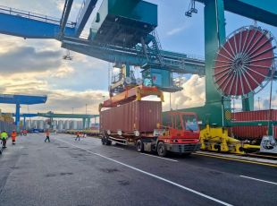 Genova, il terminal PSA SECH ha movimentato il primo treno da 400 metri nel rinnovato Parco Ferroviario Rugna