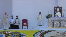 Morte Papa Francesco, il saluto di Bagnasco per la visita del 2017: "Grazie per una giornata che Genova non dimenticherà"