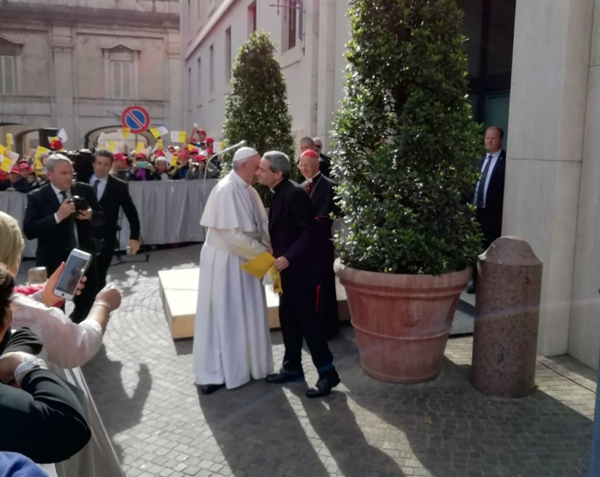 Don Calabrese ricorda Papa Francesco come riformatore attento agli ultimi e testimone di misericordia