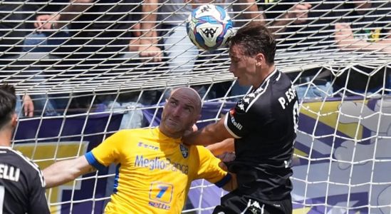 Lo Spezia rimonta due volte il Frosinone e porta via un punto prezioso