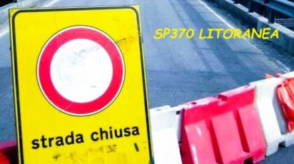 Masso precipita sulla strada provinciale delle Cinque Terre: strada riaperta a senso unico alternato