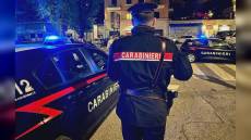 Genova, minorenne aggredito e ferito con cocci di bottiglia a Caricamento: è grave
