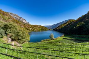 Sostenibilità, Legambiente assegna 19 bandiere verdi e 9 nere sulle Alpi