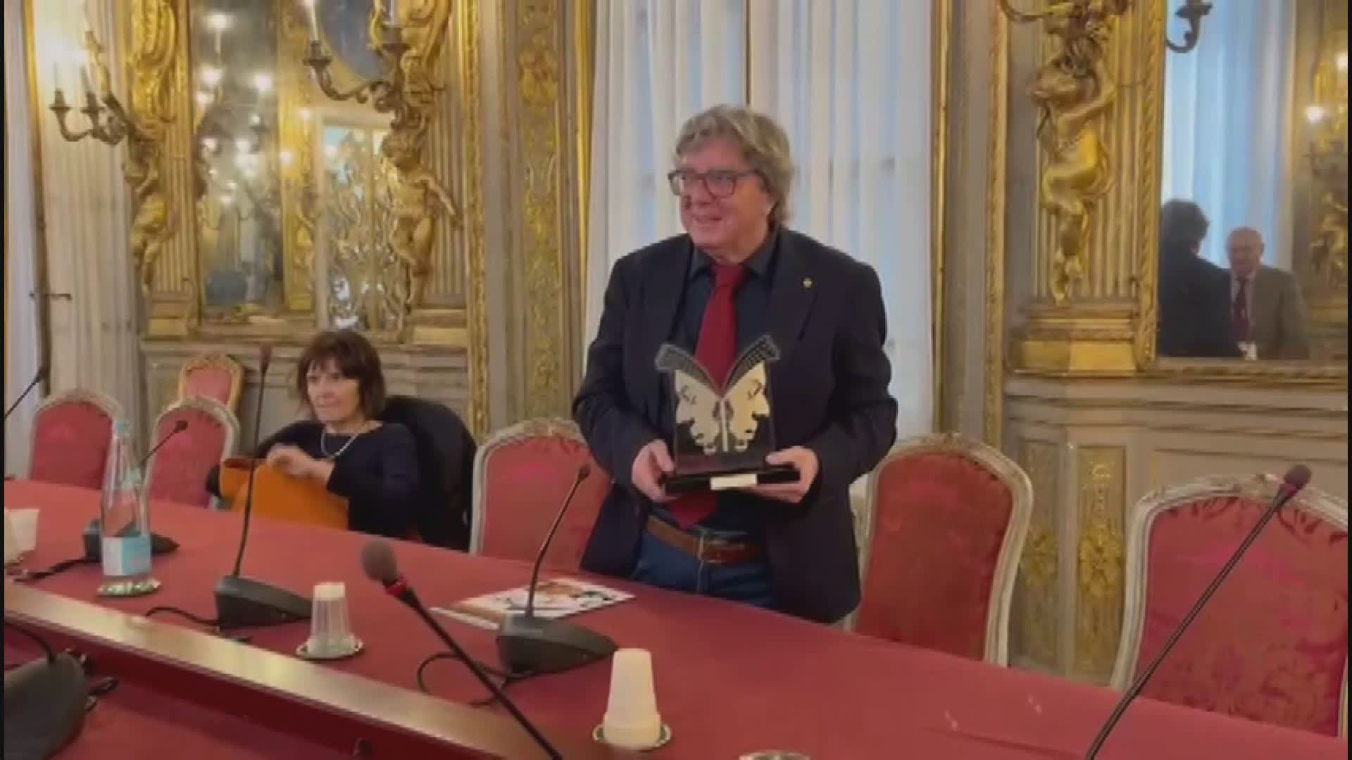 Il Premio Montale Fuori Di Casa omaggia tre genovesi: il primo è il professor Alberto Diaspro