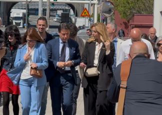 Elezioni, Giuseppe Conte a Genova: "Coalizione larghissima prova che Salis è una buona candidata"