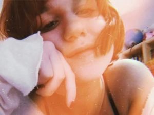 Genova, 22enne travolta mentre attraversa: sequestrato il cellulare dell’autista