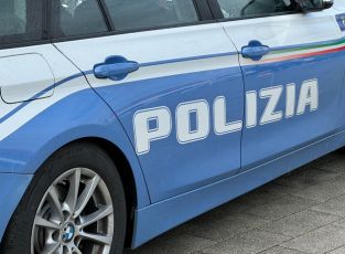 Genova, fermato in scooter senza patente su mezzo già sequestrato: 45enne denunciato