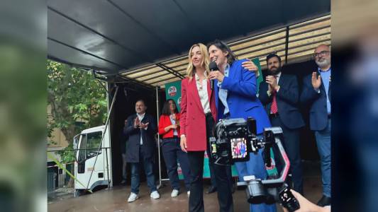 Elezioni, Elly Schlein: "A Genova un messaggio forte e chiaro: con Silvia Salis si cambia"