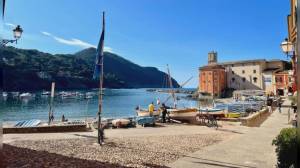 Sestri Levante: auto piomba sulla veranda di un ristorante, tanta paura ma nessun ferito