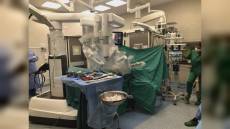 Gaslini, primo intervento al mondo che combina robotica ed Ecmo su bimbo di 2 anni con malformazione tracheale congenita