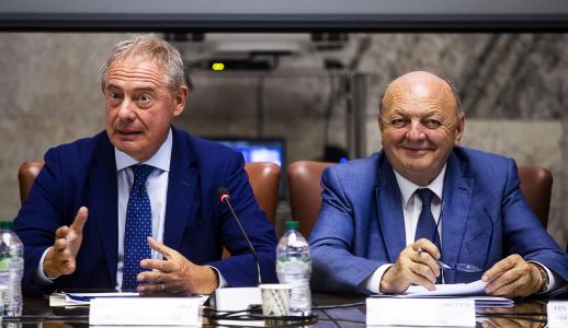 Energia, aperto a Rapallo il secondo Forum Nazionale su decarbonizzazione e innovazione: tra i relatori i ministri Urso e Pichetto Fratin