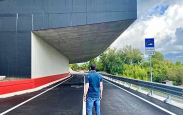 Vezzano, scooter contro auto: gravissimo un ragazzo di 16 anni