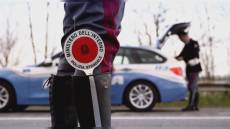 Ventimiglia: motociclista forza posto di blocco e investe poliziotto, arrestato