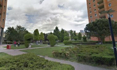 Tentata estorsione a Genova, chiedono soldi a una ragazza per ridarle il cellulare: fermati