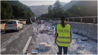 Camion perde il carico sulla A7, monitorato lo Scrivia per possibile danno ambientale 