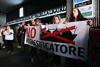 Rigassificatore, riesplode la polemica: intervista a Roberto Arboscello