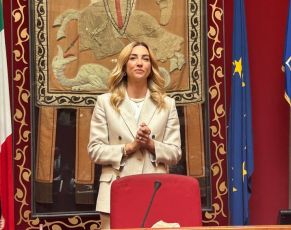 Genova, Silvia Salis parla in Sala Rossa: “Rigore, apertura e rispetto per tutti”