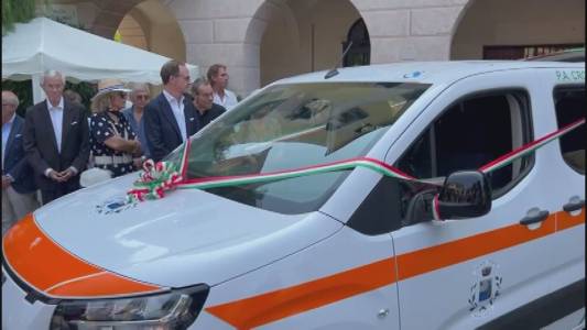 Bogliasco, cittadini al fianco della Croce Verde: donata una nuova automedica per il trasporto di pazienti disabili