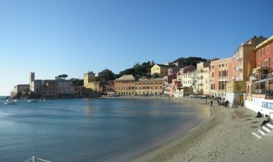 Sestri Levantre, proiettile bellico rinvenuto in mare vicino alla Baia del Silenzio: area interdetta