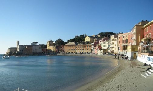 Sestri Levantre, proiettile bellico rinvenuto in mare vicino alla Baia del Silenzio: area interdetta