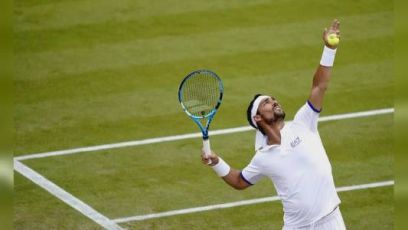 Fognini eroico a Wimbledon, cede al quinto ad Alcaraz: "Forse ora smetto, ma che orgoglio davanti ai miei figli"