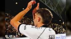 Spezia, se ne va Ferrer e il club saluta il difensore con un messaggio speciale: "Non hai mai mollato anche nei momenti bui"