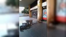 Genova, bivacco di senzatetto va a fuoco: paura alla Torre San Vincenzo di Brignole