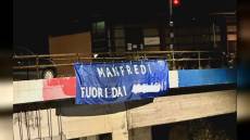 Sampdoria, dura contestazione dei tifosi a Manfredi con striscioni e comunicati: "Via dalla società"