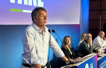 Renzi rilancia la Tenda Riformista, Italia Viva al centro del nuovo centrosinistra