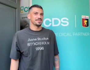 Genoa, squadra e staff a raccolta a Pegli: visite mediche per Stanciu, Vasquez vince la Gold Cup con il Messico