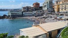 Genova, scatta il divieto temporaneo di balneazione a Priaruggia