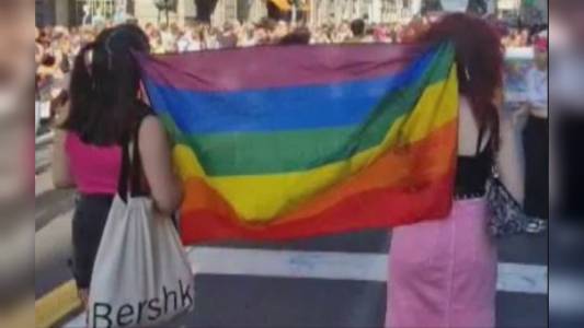 Sanremo riconosce figli di due madri. Fellegara: "Atto civile". Berrino: "Tutelato egoismo adulti". Vescovo Suetta: "Capricci assurdi e contro natura"