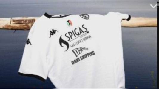 Spezia: Volastra ispira la nuova maglia, "Omaggio alla memoria e alla tradizione del territorio"