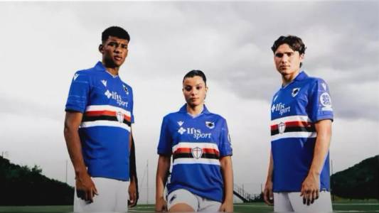 Sampdoria, presentata la nuova maglia 2025/'26: "Celebra Genova e il forte senso di appartenenza"