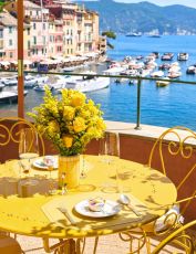 Swarovski e Cracco, l’estate 2025 a Portofino si accende di luce e gusto sulla terrazza vista mare