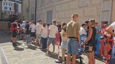 Genoa, la vendita libera prende il via: tifosi in coda già dalla mattina