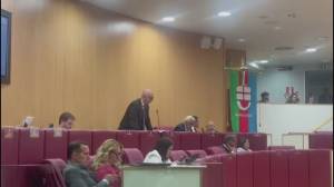 Bilancio Regione, sanità, lavoro e porto: l'opposizione attacca: "senza visione". La maggioranza: "Conti in equilibrio"