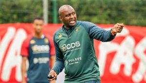 Genoa, De Winter rientra e Vieira accoglie Colombo