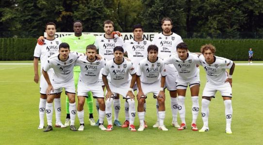 Spezia sconfitto 2-1 dal Lecce in amichevole, primo gol in maglia bianca per Vlahovic