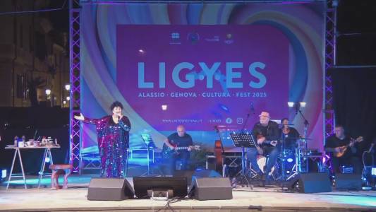 Marisa Laurito ed Enzo Gragnaniello incantano Alassio con “Vasame"