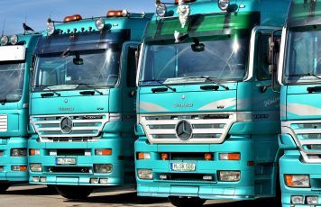 UE: calano le immatricolazioni di furgoni -13,2%, camion -15,4%, bus -4,4% nel primo semestre 2025