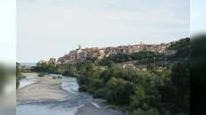 Ventimiglia, ragazzo in gravi condizioni dopo una coltellata all'addome